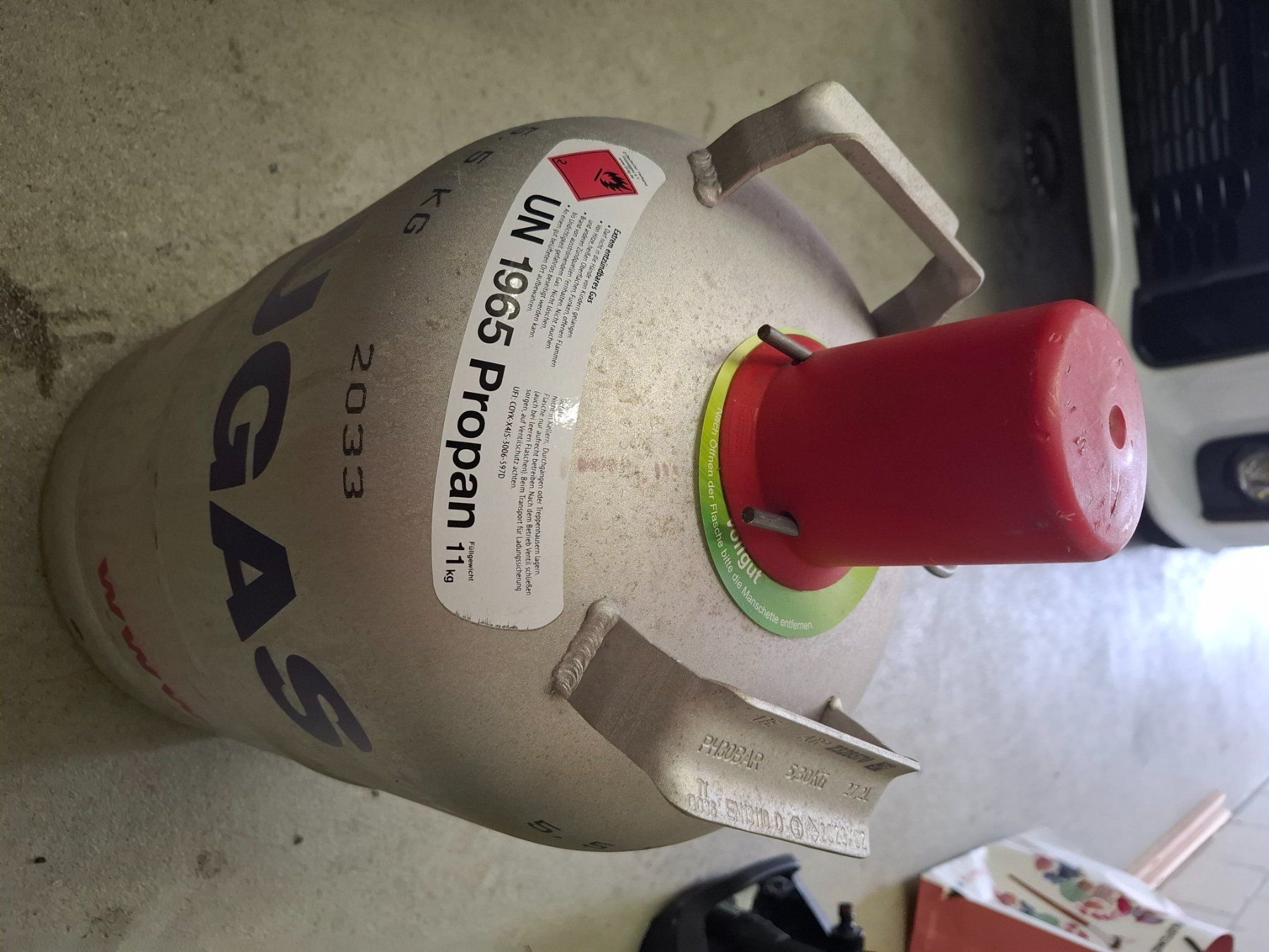 Apparecchiature e tecnologia a gas: ALU und Metall Gasflasche – Usato da Sins venduto da PCHeizer 2