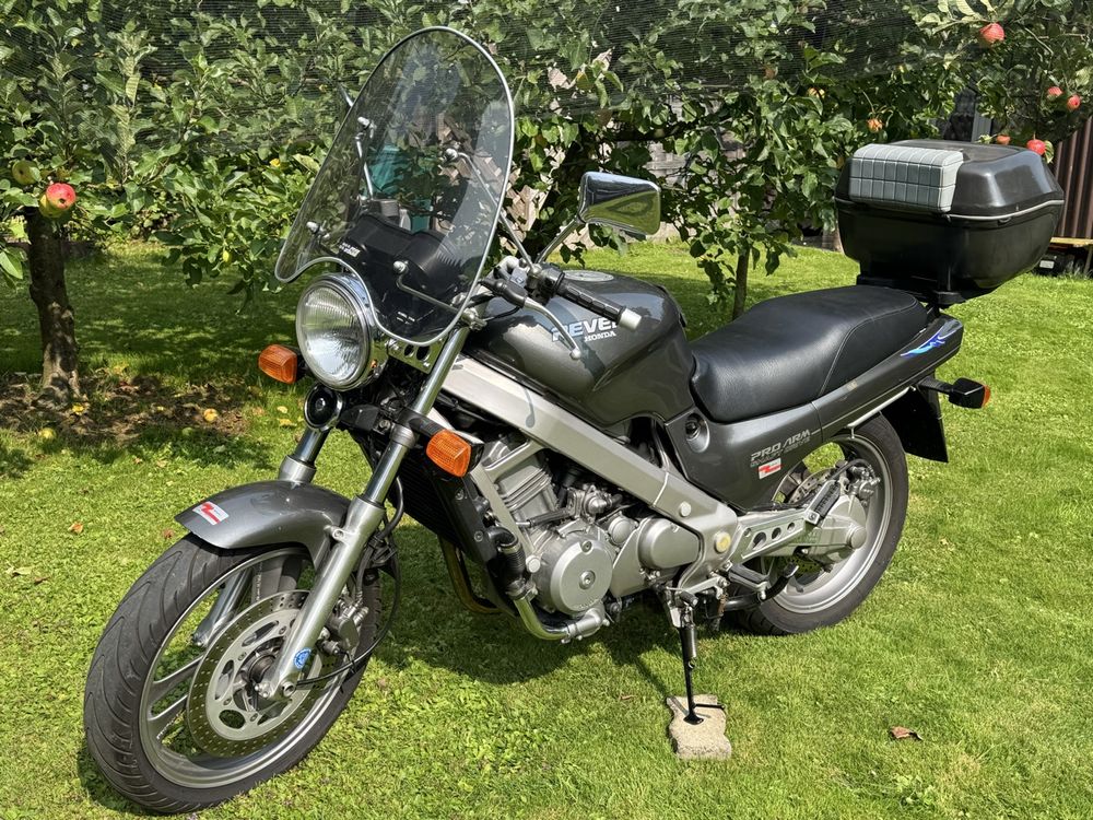 Honda NTV 650 Revere, Kardan,Topcase, Veteran, JG 1988, Top! (Gebraucht ...