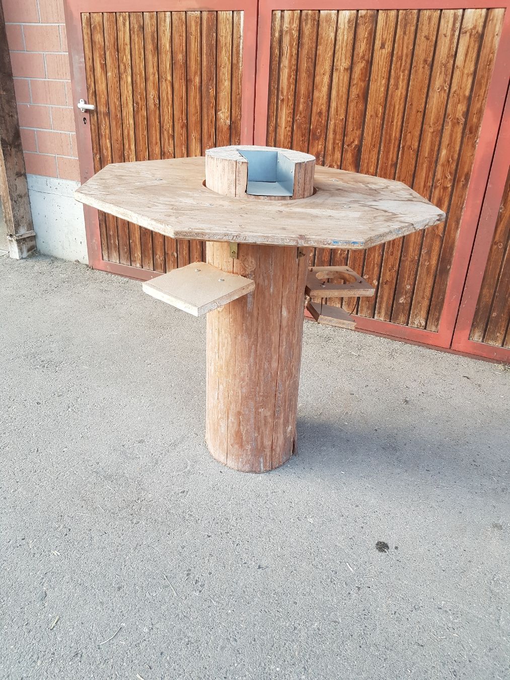 Tavoli: Fonduebar, Stehtisch – Usato da Hasle LU venduto da bn54df55