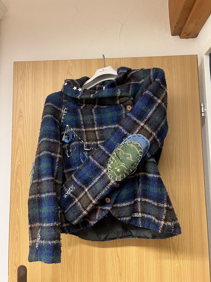Desigual Lotti di vestiti: Damen Klamotten – Usato da Sils/Segl Maria venduto da Sevenik