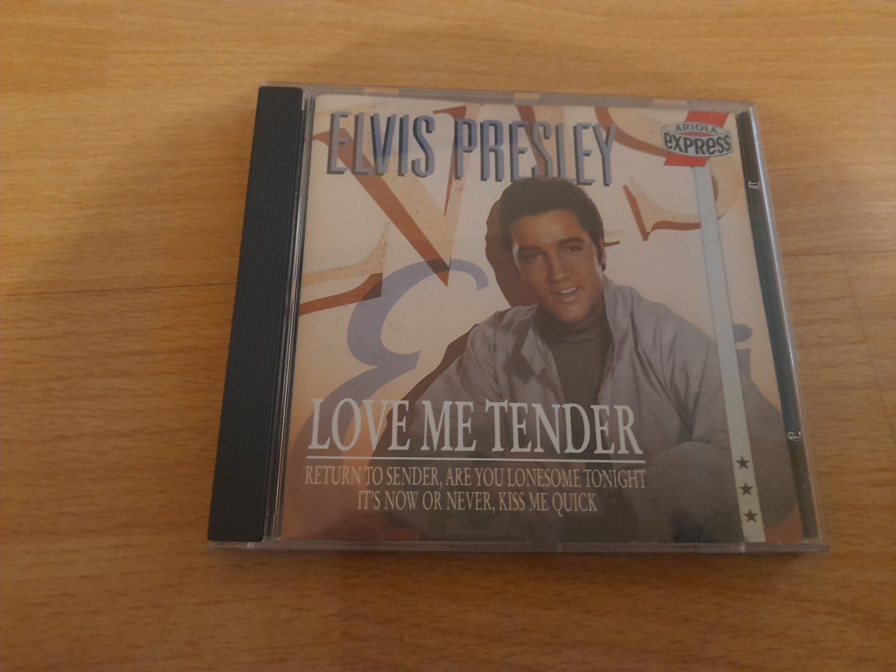 CD: CD Elvis Presley Love Me Tender – Usato da Lustmühle venduto da chevi03