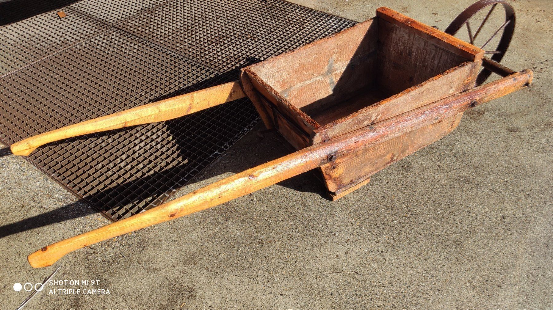 Articoli in legno: Karette, Antik, Vintage, Hingucker – Usato da St. Margrethen SG venduto da Alex6097 4