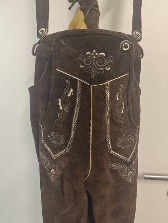 Oktoberfest Lederhosen und 2 Hemden!!!