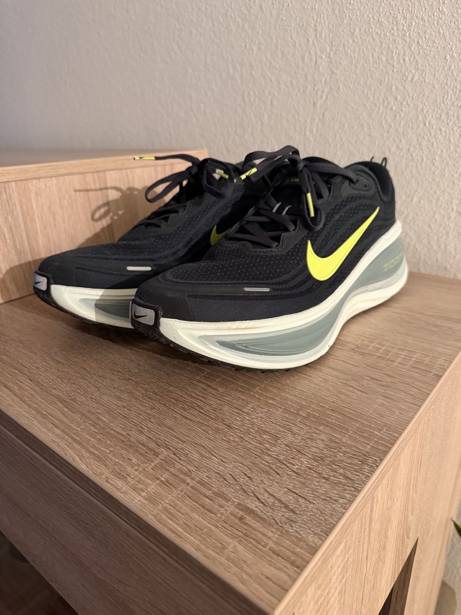 Scarpe da uomo: Laufschuhe (Nike) – Usato da Zürich venduto da kar_6m6v