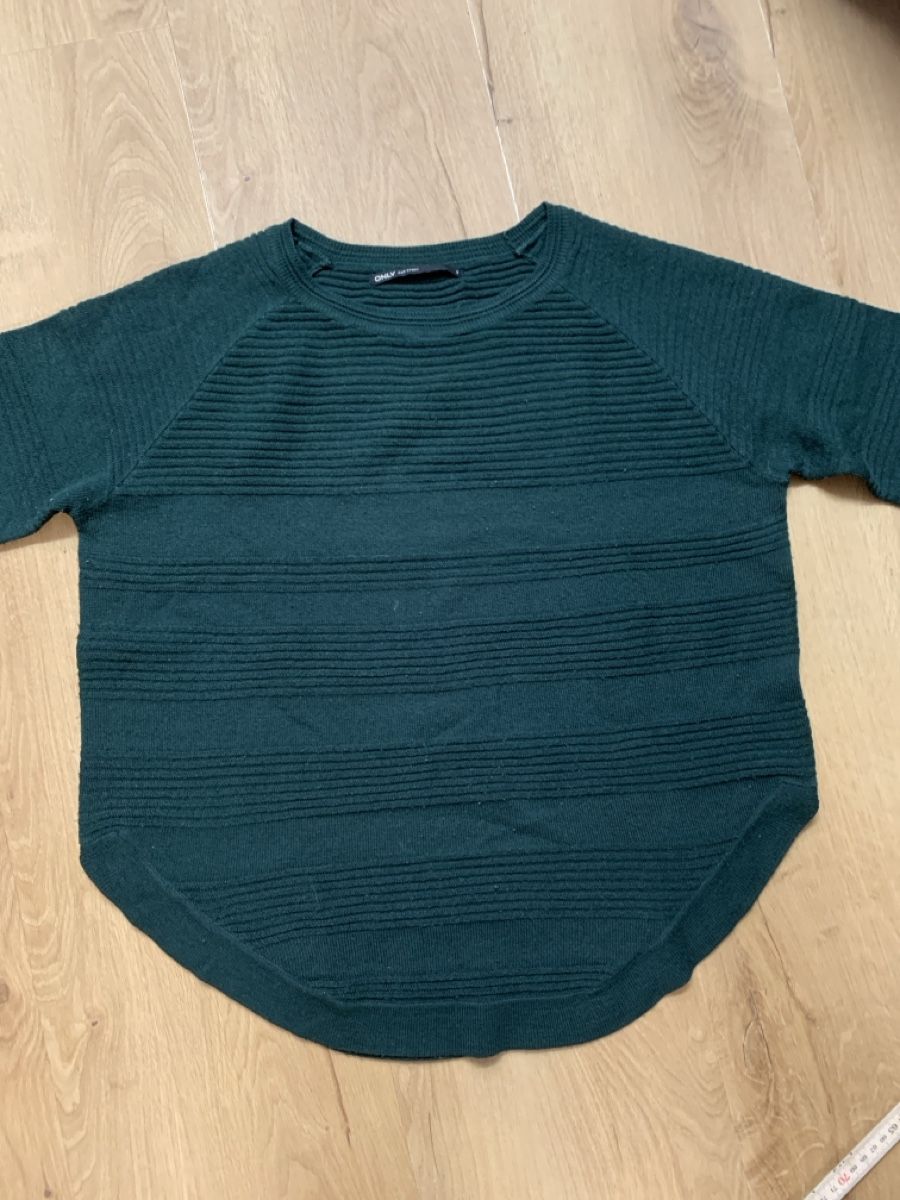 Only Maglioni & Felpe: Only Pullover, tannengrün, Gr S – Usato da Meilen venduto da Flockenwirbel