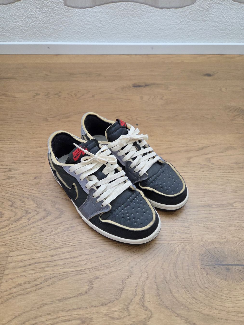 Nike Scarpe da uomo: Nike Air Jordan 1 Low SE – Usato da Siebnen venduto da Patrizia.Sara 3