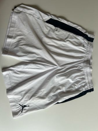 Nike Jordan Sporthose Gr. M