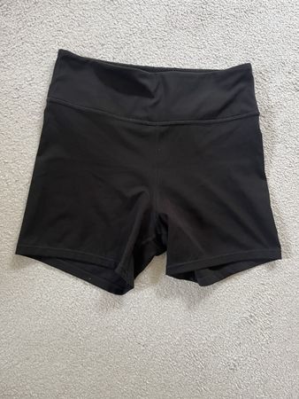 Kurze Schwarze Sporthose Shorts Sportleggins von H&M