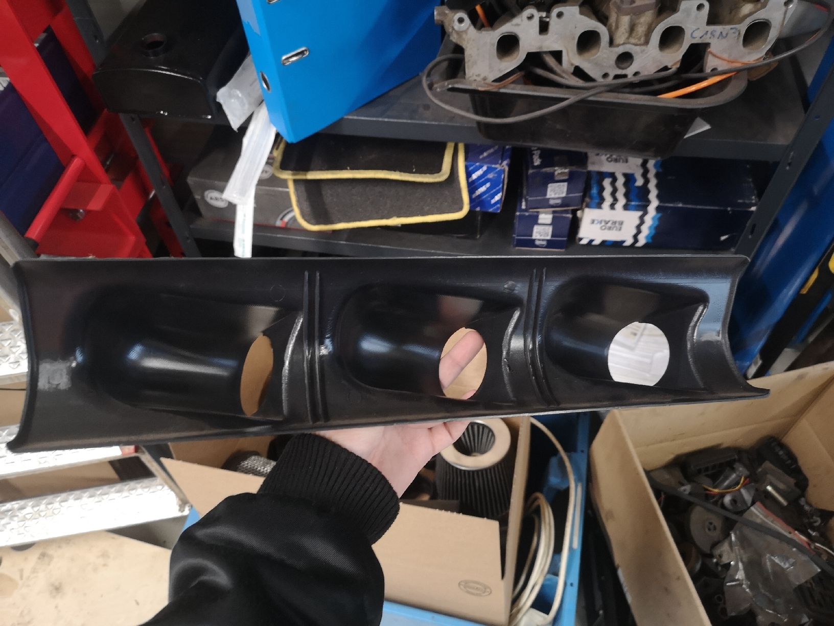 Tutti pezzi di ricambio auto: Anzeigehalter Auto, Tuning – Usato da Böbikon venduto da Domplex 1