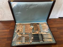 Hochwertiges 60-teiliges Besteckset versilbert