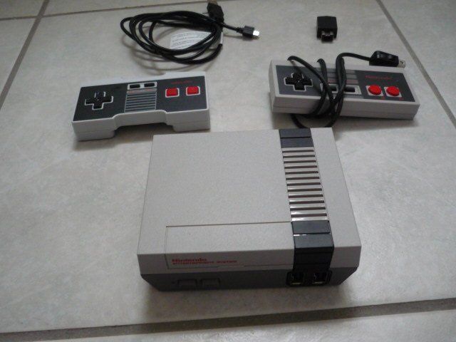 Nintendo Console: Nintendo Entertainment System – Usato da Amriswil venduto da Dodama 5