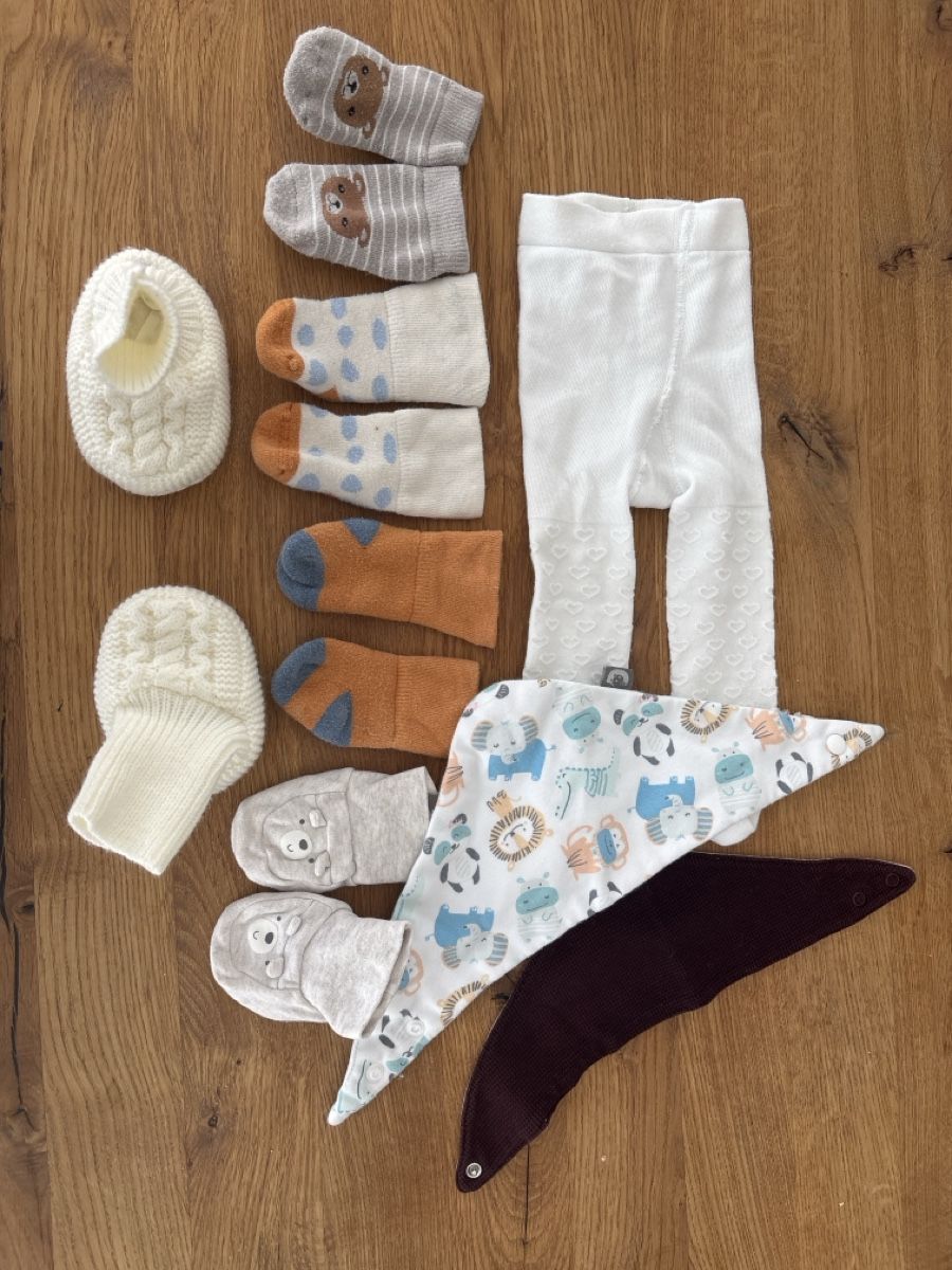 Ensembles coordonnés: Herzige Babysachen – D'occasion à Toffen par Mara685