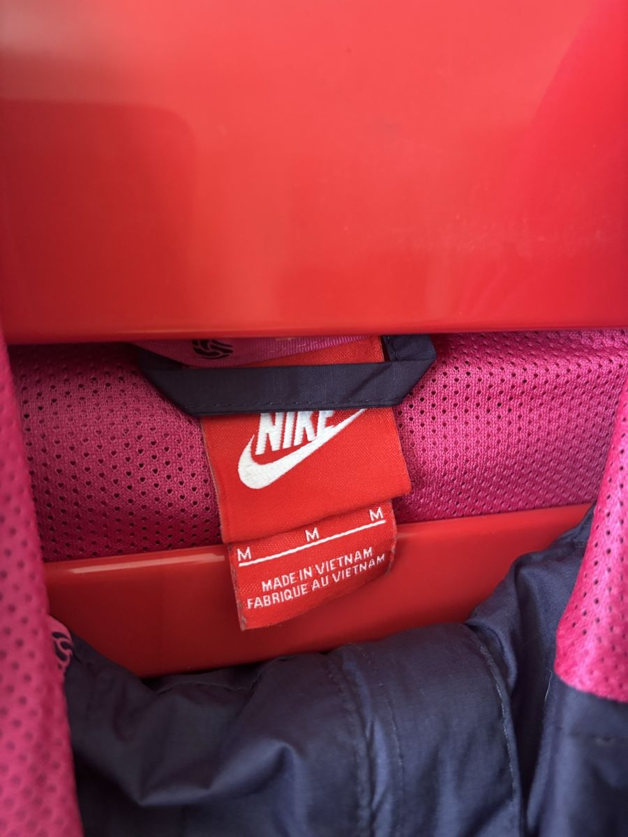 Nike Giacche: Fc Barcelona Windbreaker Gr.M – Usato da Zürich venduto da Niklaus97 1