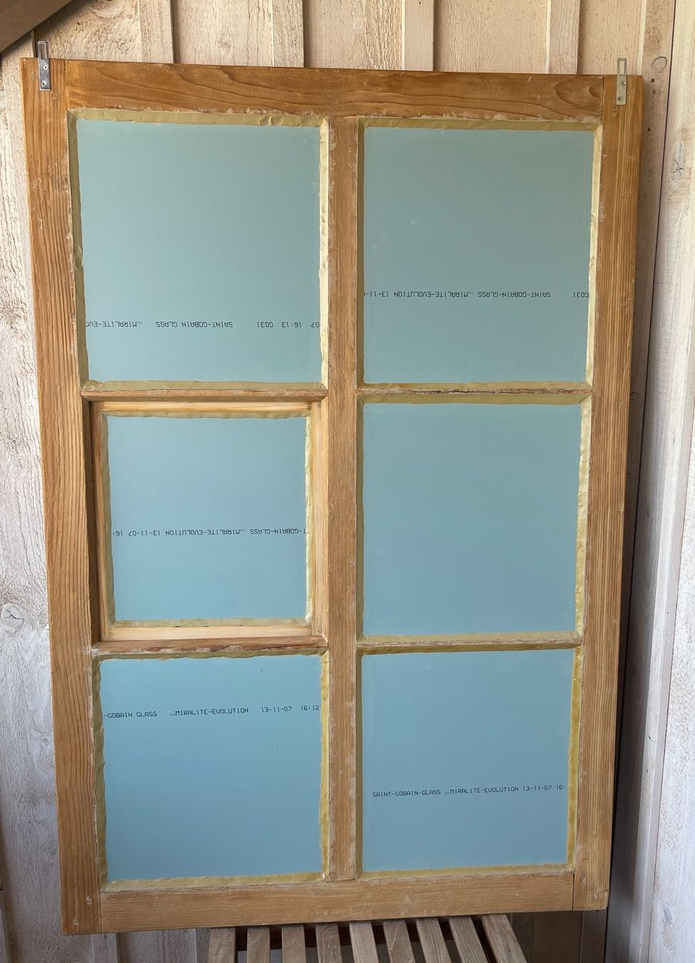 Finestre: Altes dekoratives Holzfenster mit Spiegelglas – Usato da Siblingen venduto da Woltersdorf50 2