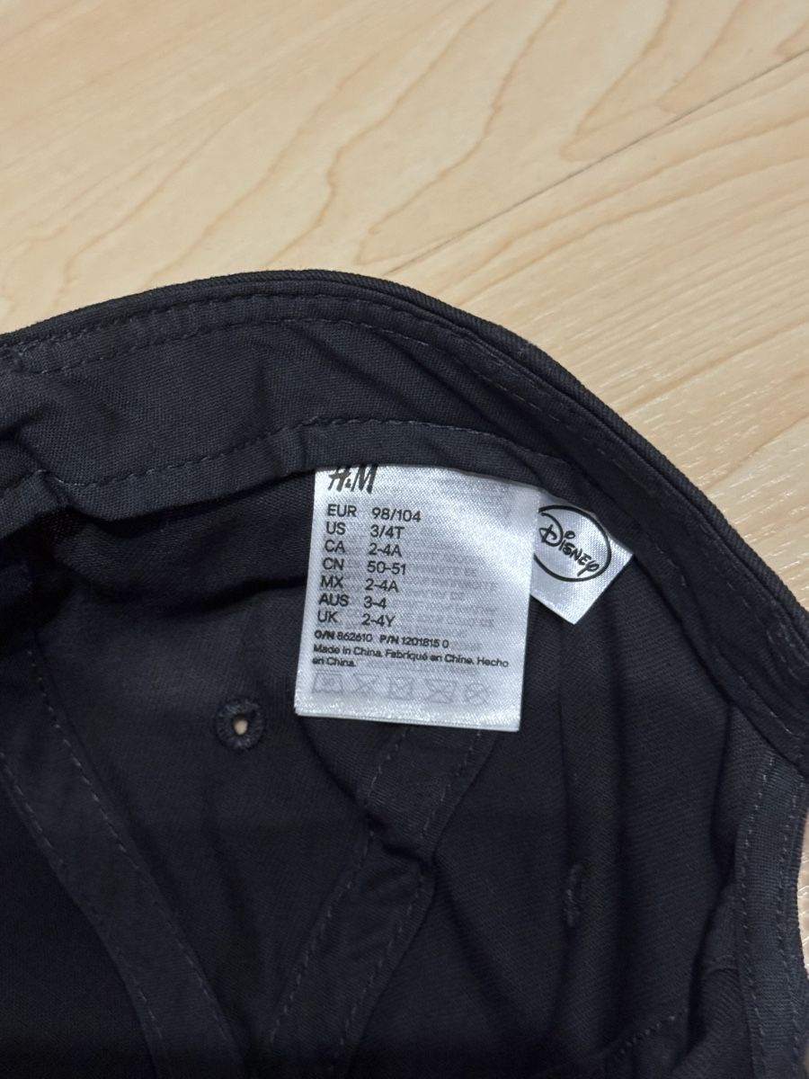H&M Jacken & Mäntel: CAP MIT MOTIV 98/104 – Neu (gemäss Beschreibung) aus Rotkreuz von luxurybe 1