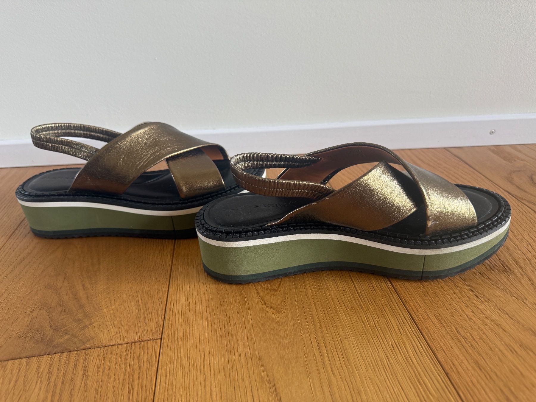 Damenschuhe: Clergerie Sandalen 37-38 – Gebraucht aus Buchs SG von Laurenzia2 3