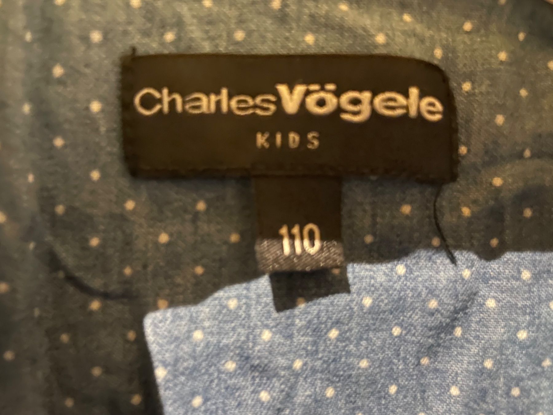 Hemden, T-Shirts & Polos: Kurzarm-Hemd von Charles Vögele Grösse 116 – Gebraucht aus Pfäffikon ZH von rue78 1