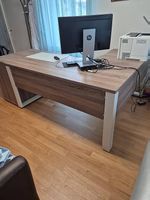 Büro Schreibtisch