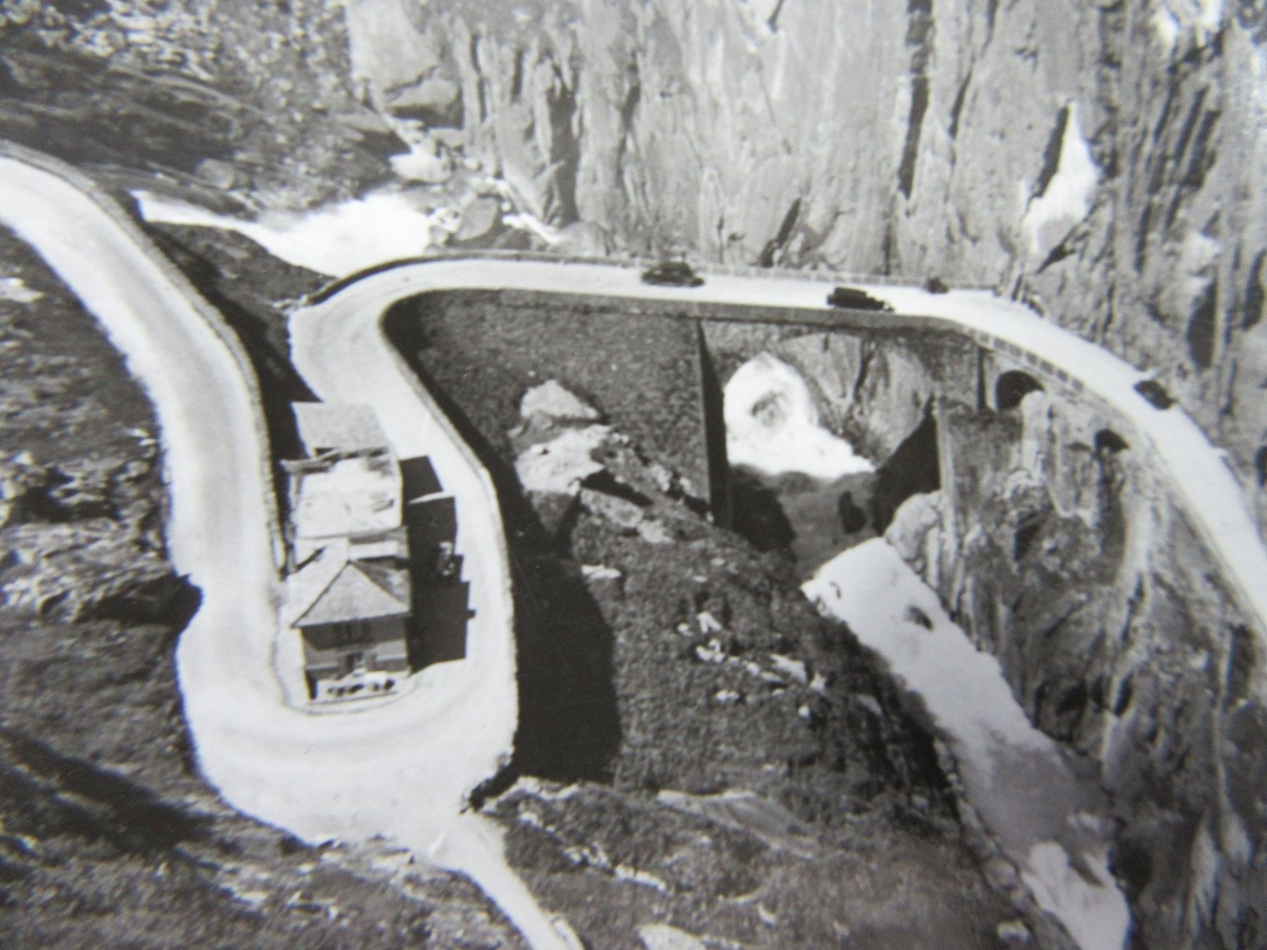 Ansichtskarten: SCHÖLLENEN 1938 BEI ANDERMATT URI AK LUFTBILD – Gebraucht aus Ettingen von Hausi4711 1
