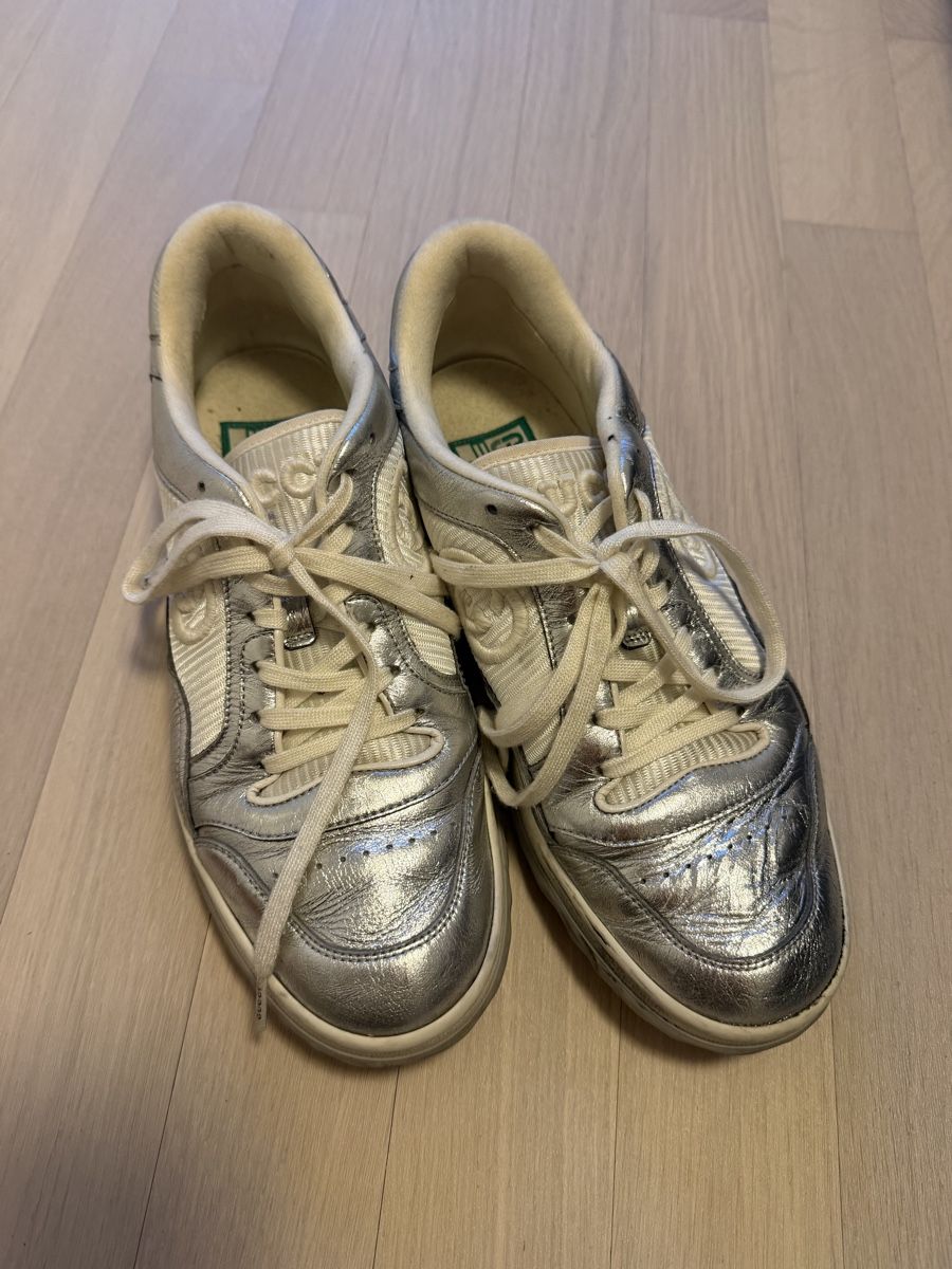 Gucci Scarpe da uomo: Gucci Mac80 Silver Sneakers - Timeless Style, Size 40 – Usato da Männedorf venduto da ScottNatalia