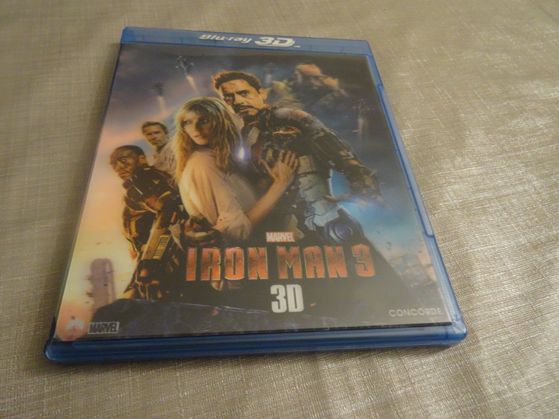 Tutti i DVDs: Iron Man 3 - 3D Blu-ray – Usato da Olten venduto da Disc-Verkauf