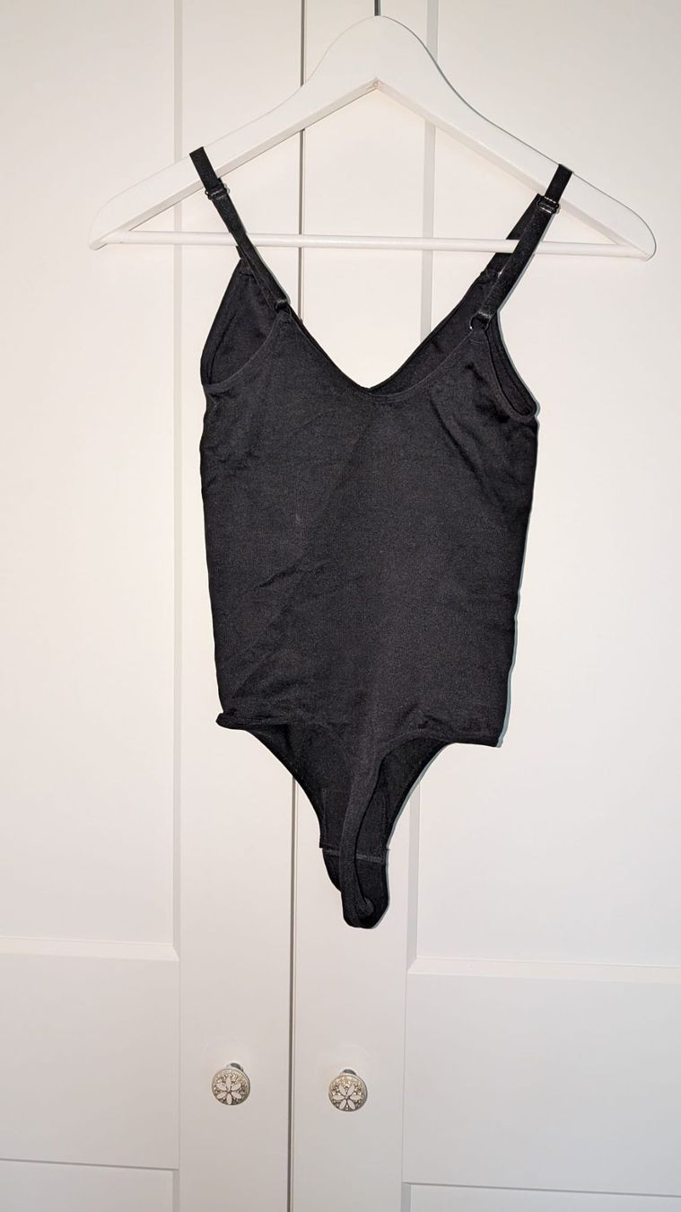 Tops: Shapewear Schwarz, Grösse S – D'occasion à Heerbrugg par sad_h2xv 1