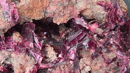 Erythrite Drâa-Tafilalet Region, Morocco
