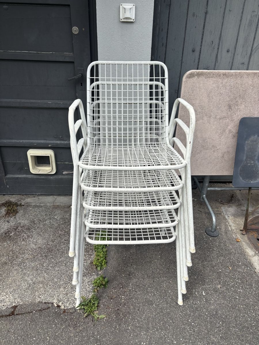 Stühle: 5 Gartenstūhle, Klassiker – Gebraucht aus Zürich von avcmm