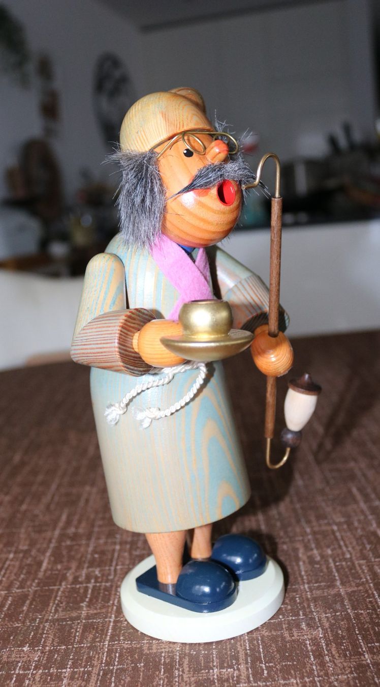 Figurines: Räuchermännchen "Opa" Original Erzgebirge – Neuf avec emballage d'origine à Frick par Beni58 1