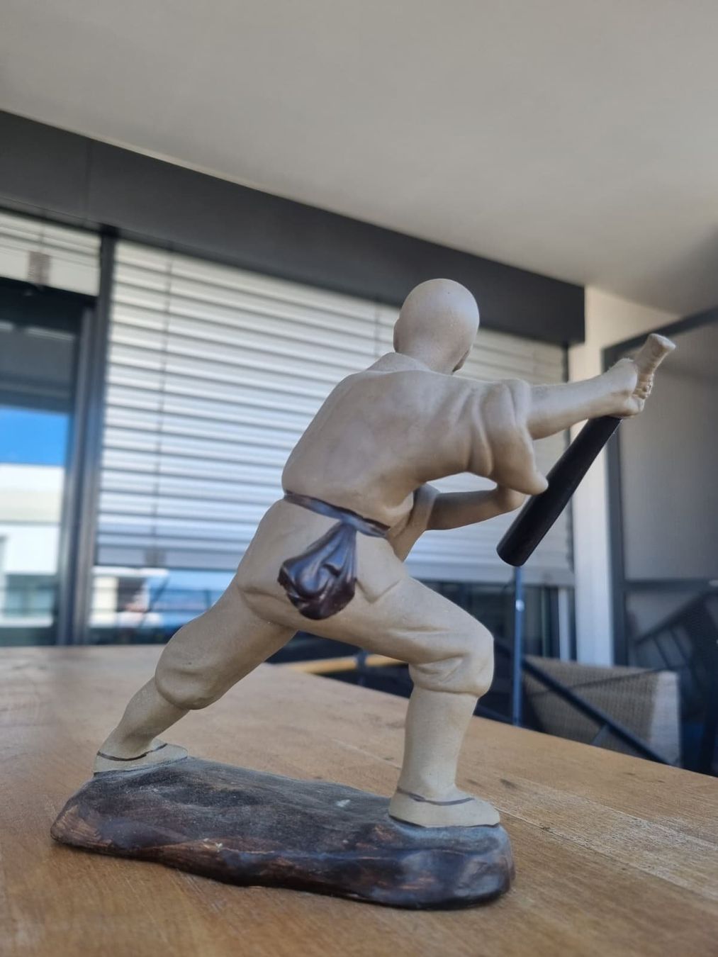 Statuette: Keramikfigur Shaolin Mönch mit Stab China Deko – Usato da Zug venduto da Quantipus 2