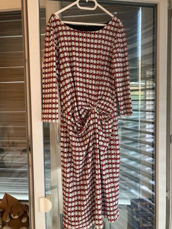 Wunderschönes klassisches Vintage-Kleid