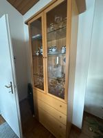 Vitrine en bois avec tiroirs couleur hêtre bon état