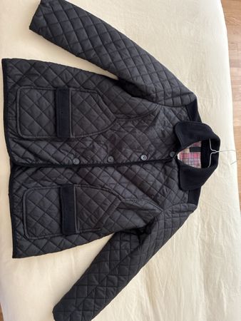 Damen Steppjacke schwarz mit Kragen guter Zustand