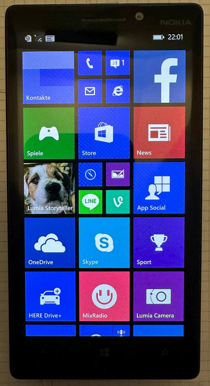Nokia Telefoni cellulari / Smartphones: Nokia Lumia 930 – Usato da Bülach venduto da Gregorgiorgio