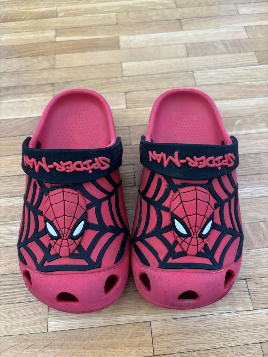 H&M Scarpe per ragazzi: Sandals enfant p. 28 Spiderman – Usato da Chêne-Bougeries venduto da CeliaMate