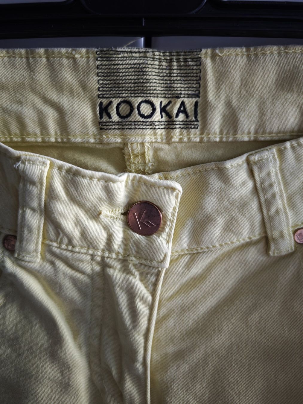 Kookai Pantaloni: Sommerliche Kookai Jeans, Gr. 36 – Usato da Teufen AR venduto da RaphaellaB 1