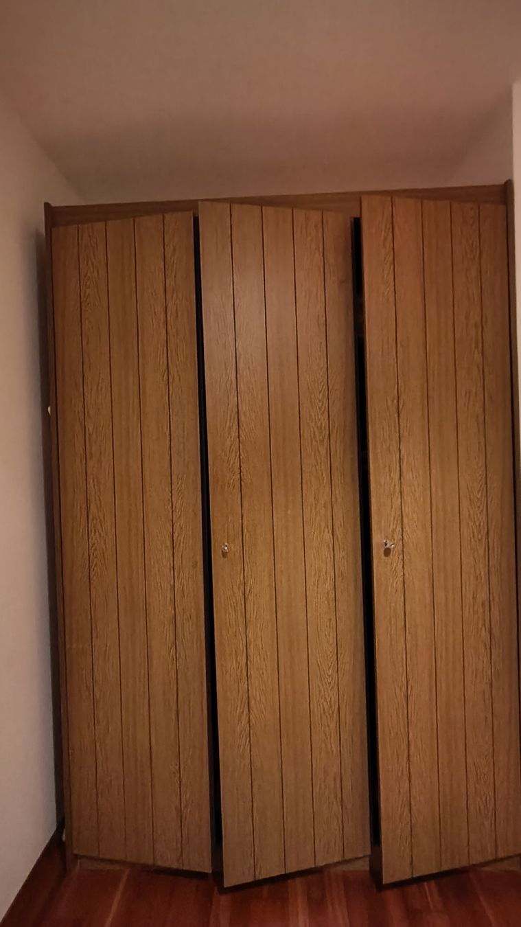 Armadi: wardrobe/armadio/Schaft – Usato da Zollikerberg venduto da jul_sy7y