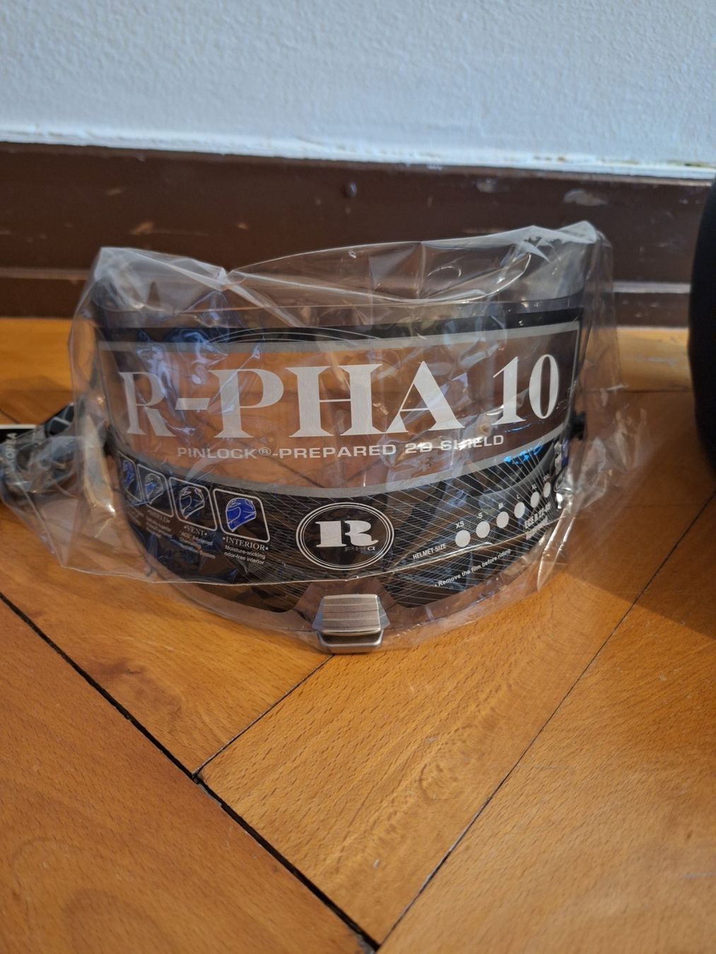 HJC Caschi & visiere: Motorradhelm HJC R-Pha 10 – Usato da Hausen am Albis venduto da Wise1271 7