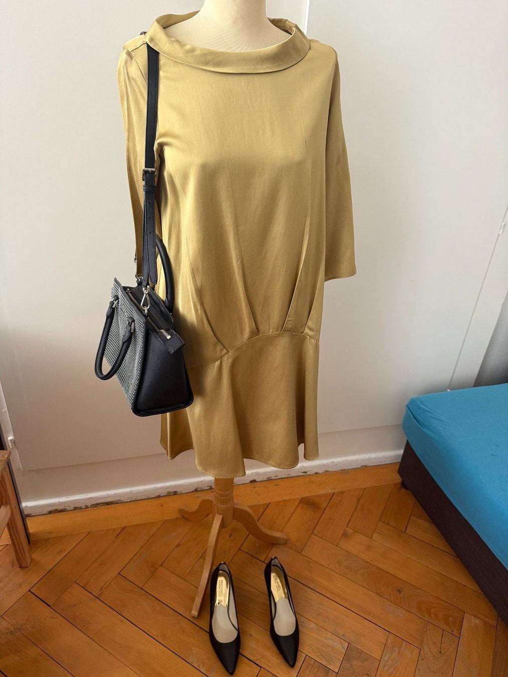 Vestiti: Robe élégante verte jaune – Usato da Le Locle venduto da tchanatakoua 4