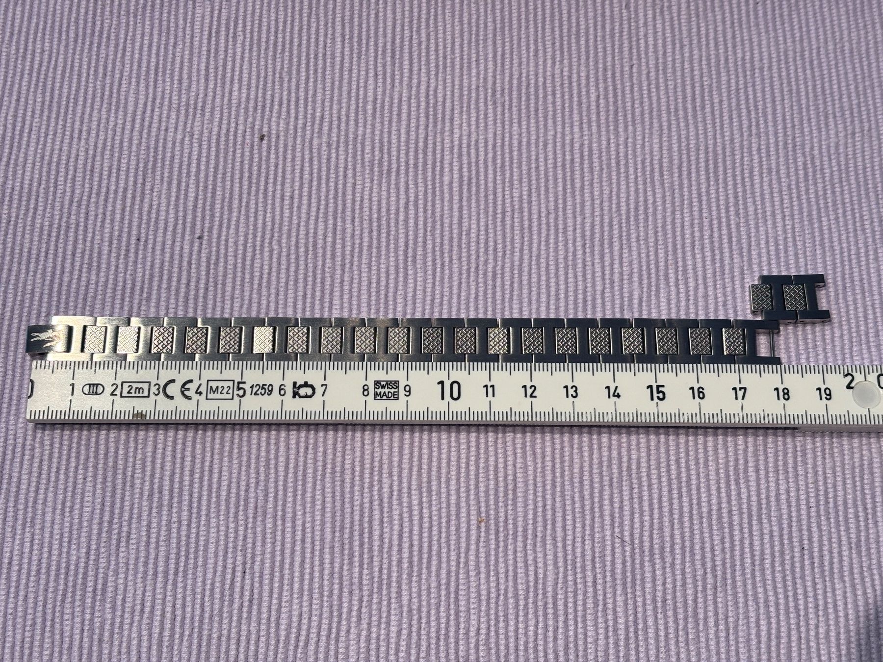 Lacoste Bracciali & Braccialetti: Lacoste Armband fast neu – Nuovo (secondo la descrizione) da Veltheim AG venduto da Desmoquat 6