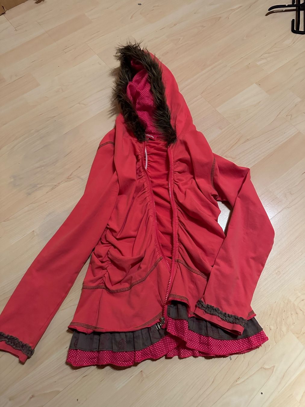 Kleiderpakete & -sets: Kleiderpaket Märchen Gr.152 – Gebraucht aus Bettlach von Saray0 5