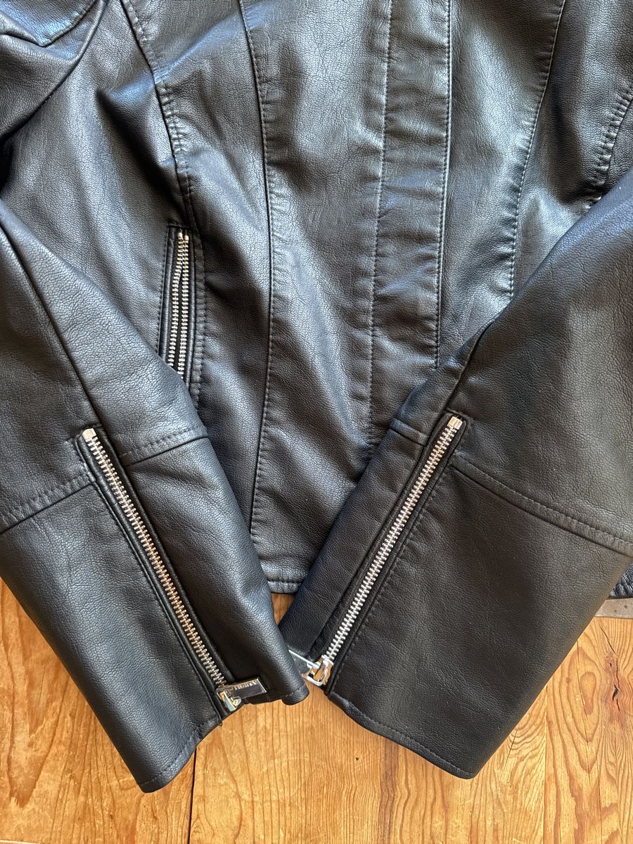 Giacche: Amisu Lederimitatjacke Gr. 42 schwarz – Nuovo e nell'imballaggio originale da Mauren venduto da ducducturi 2