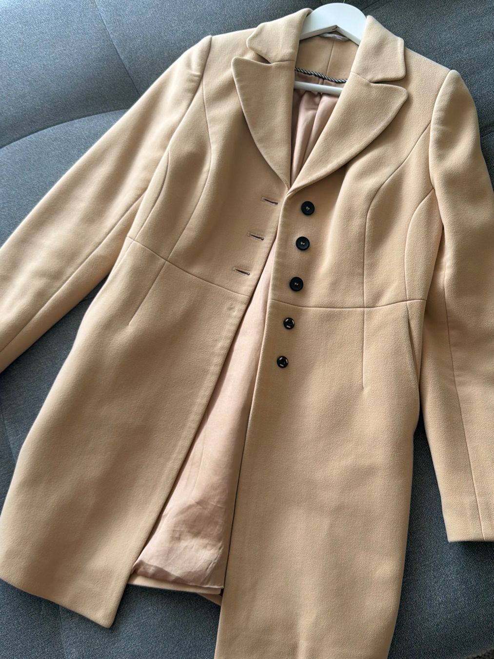 Mäntel: Damenmantel beige – Gebraucht aus Sargans von lil_s2h8