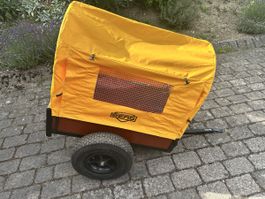 Berg Anhänger mit Kippfunktion