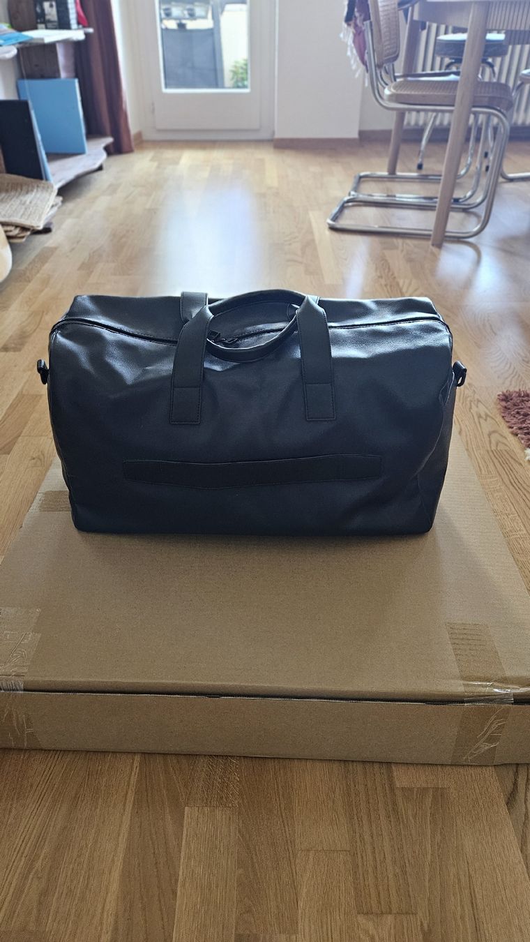 Tommy Hilfiger Borse: Tommy Hilfiger Duffle Bag / Reisetasche – Usato da Zürich venduto da Rakete17 2