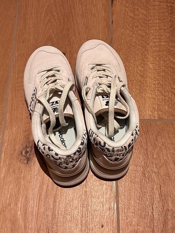 Scarpe da donna: New Balance W574 Leo – Nuovo e nell'imballaggio originale da Rothenburg venduto da nicole_b 2