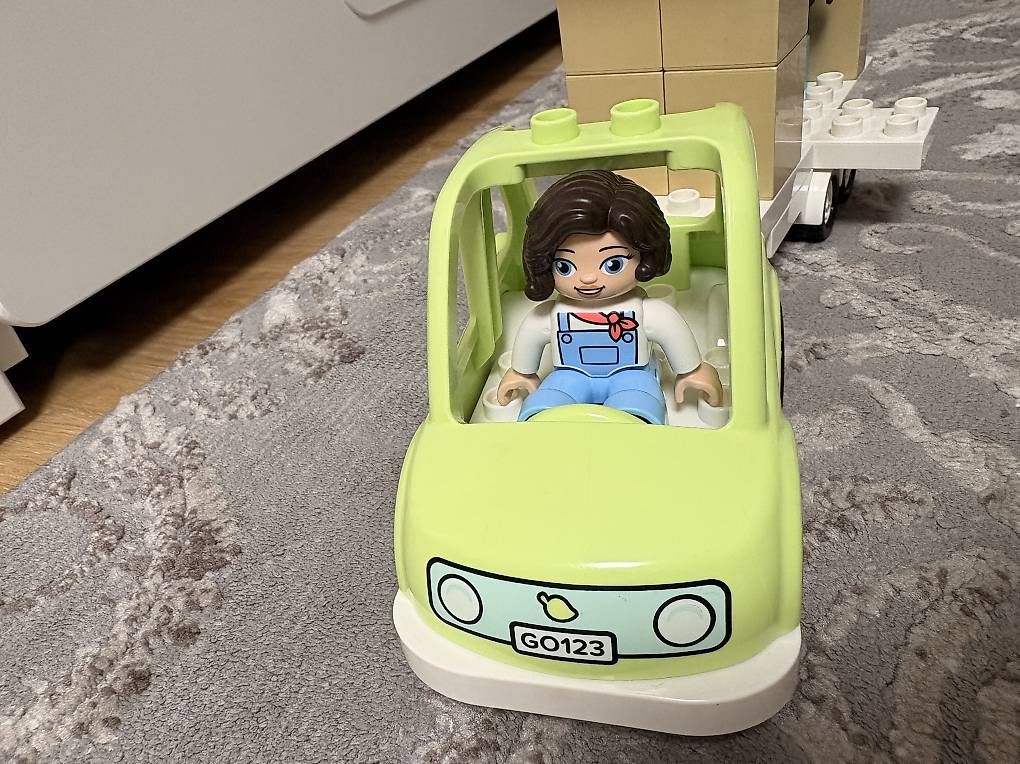 Giocattoli: Lego Duplo Campingwagen – Usato da Glarus venduto da fam_qkb9 2