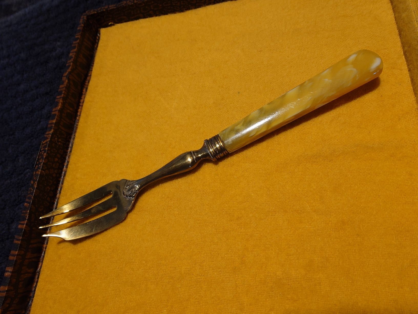 Set di posate: Antike Dessertgabeln 12er Set Goldfarbe – Usato da Einsiedeln venduto da Stradivarius0815 2