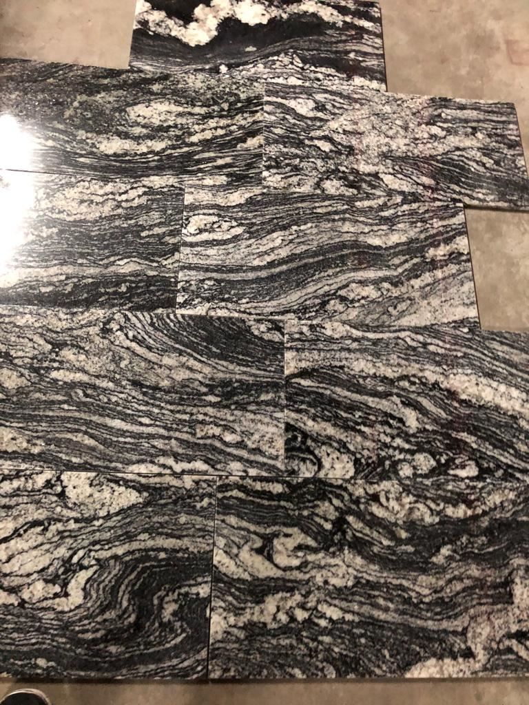 Rivestimenti per pavimenti: 49.3 m2 Paket Granitfliese Black Forest – Nuovo e nell'imballaggio originale da Dietikon venduto da Baedershop24
