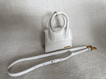 Sac Jacquemus Le Chiquito blanc cuir très bon état 